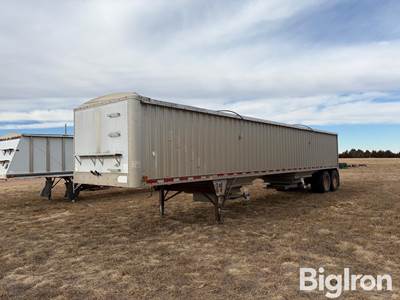 1987 Wilson AGH-800 T/A Grain Trailer