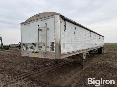 2009 Wilson DWH-500 43' T/A Grain Hopper Trailer