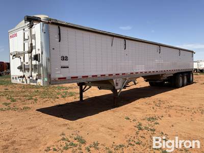 2023 Wilson DWH-650 PaceSetter Tri/A Grain Trailer