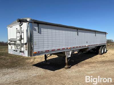 2005 Wilson Pace Setter Hopper Bottom Trailer