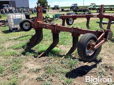 Case IH 7 Shank Ripper