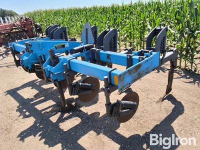 DMI 2500 5 Shank Ripper