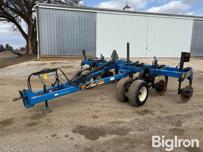 DMI 2500 7 Shank In-Line Ripper