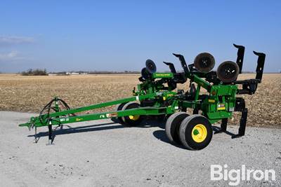 2024 John Deere 2100 21' Minimum Till Ripper