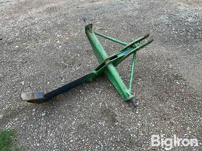 John Deere 22-01 Single Shank Ripper