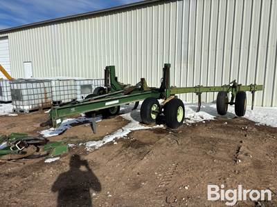 John Deere 915 9 Shank Ripper on Quinstar 3-pt Caddy