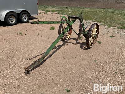 John Deere Single Shank Ripper