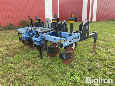 New Holland ST650 5 Shank 3-Pt Ripper