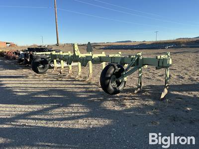 2023 Orthman 600-855 8R30" Interrow Ripper