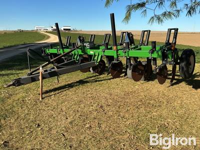 Unverferth Zonebuilder 7 Shank Ripper