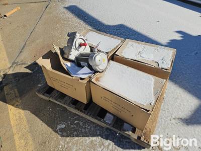 Lindsay 1.5 HP Center Drive Units