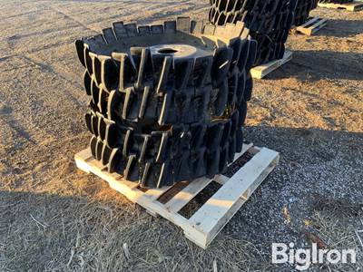 Shark 38" Pivot Tires & Rims