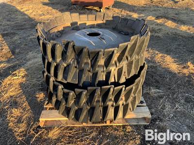 Shark 38" Pivot Tires & Rims