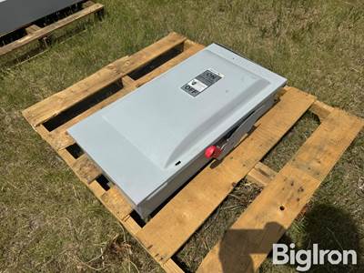 Siemens 200 amp heavy duty switch box