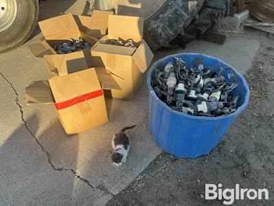 Assortment of Pivot Nozzles & Pressure Regulators