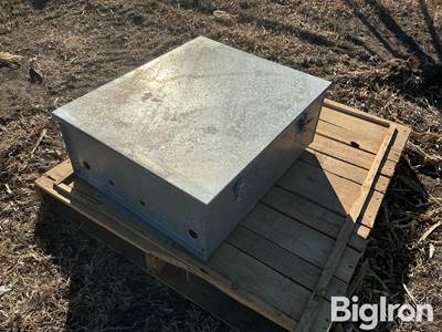 Pivot Control Panel Box