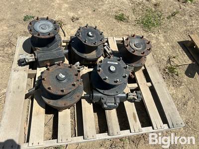 Pivot Gearboxes