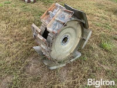 Pivot Agri-Trac Wheels
