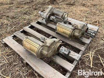 Valley 7000 Pivot Center Drives