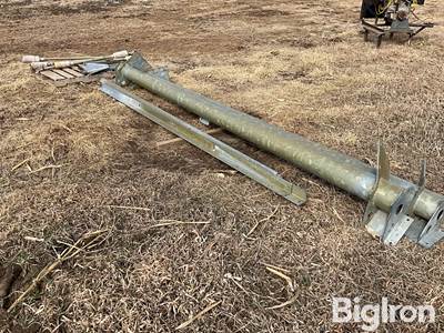 Valley 7000 Pivot Span Towers (Disassembled)