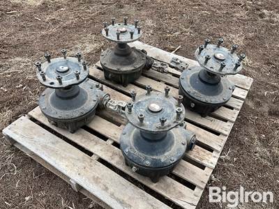 Valley Center Pivot Gear Drives