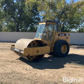 1994 Caterpillar CS-563 Vibratory Smooth Drum Compactor