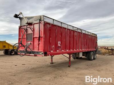 2009 Versa T/A Chain-Floor Trailer