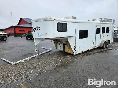 2012 Bison Coach Trail Hand 380TH 23' T/A Living Quarter Horse Trailer