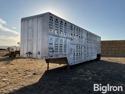 1994 Barrett T/A Livestock Trailer
