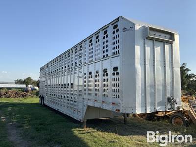 2009 Barrett 50' T/A Livestock Trailer