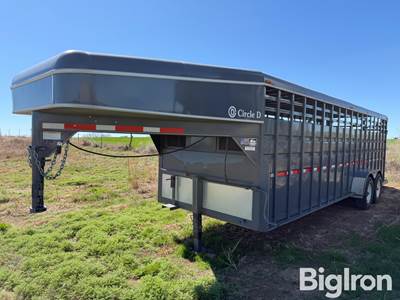 2021 Circle D 24’ T/A Livestock Trailer