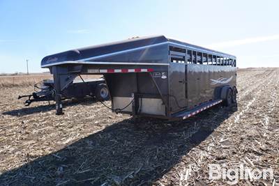 2010 Delta 80"x24' T/A Livestock Trailer