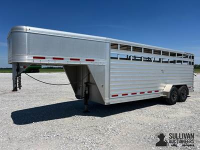 2014 Featherlite T/A 20' Aluminum Livestock Trailer