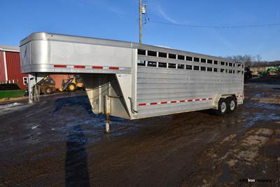 2019 Featherlite Gooseneck T/A Aluminum Livestock Trailer