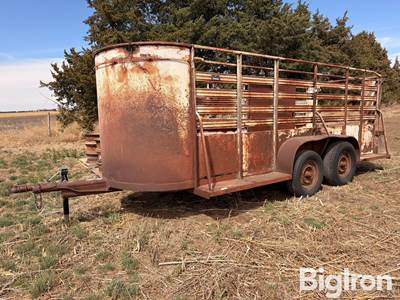 Hale T/A Livestock Trailer