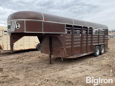 1983 Kiefer Built T/A Livestock Trailer