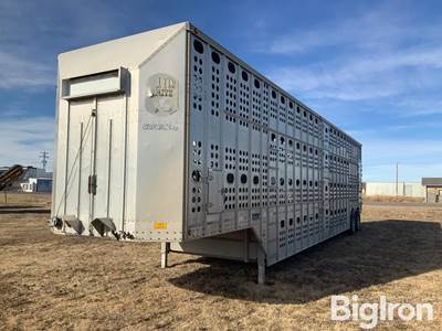 1994 Merritt T/A Livestock Trailer