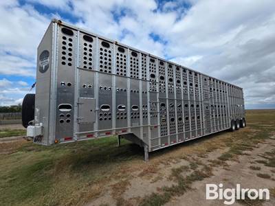 2017 Merritt Tri/A Livestock Trailer