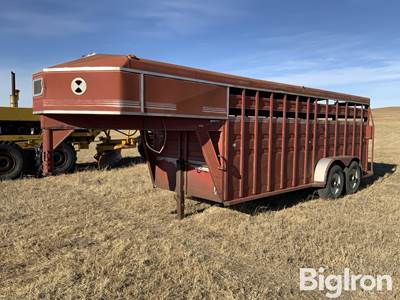 1990 Titan 18’x6’ T/A Livestock Trailer