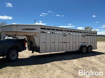 2013 Titan 24’ T/A Gooseneck Livestock Trailer