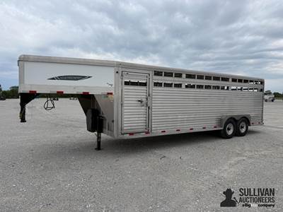 2015 Titan 24' Aluminum Gooseneck Livestock Trailer