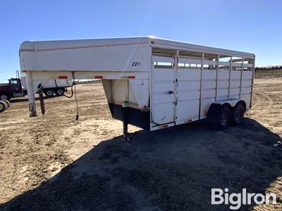 2001 Travalong 16 X 6 T/A Livestock trailer
