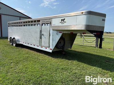 2006 Travalong 6’8”x24’ T/A Gooseneck Aluminum Livestock Trailer