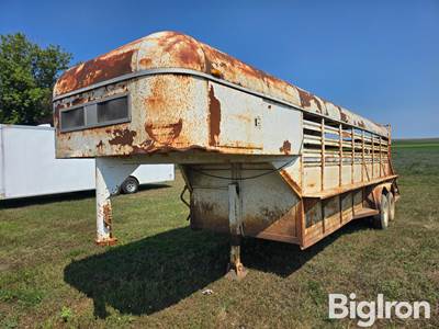 1988 Homemade T/A Livestock Trailer