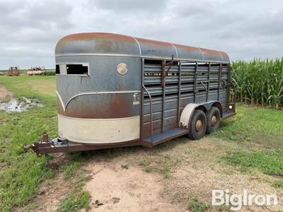 1984 WW 16’ T/A Livestock Trailer
