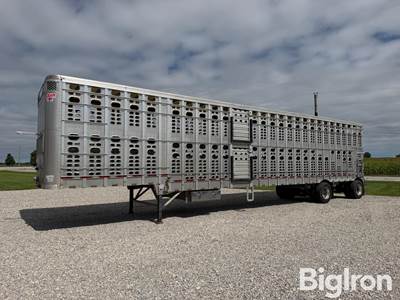 2019 Wilson PSADL-400P 51’ T/A Spread Axle Hog Pot Livestock Trailer