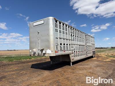 1992 Wilson PSDCL-302 T/A Livestock Trailer