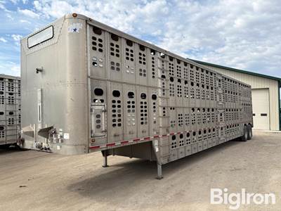 2008 Wilson PSDCL-402 T/A Livestock Trailer