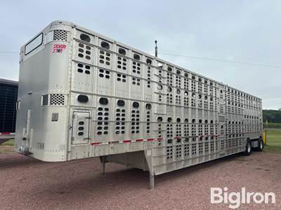 2017 Wilson PSDCL-402 Silver Star T/A Spread Axle Livestock Trailer