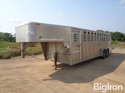 2002 Wilson PSGN-5724T 24' Gooseneck Livestock Trailer
